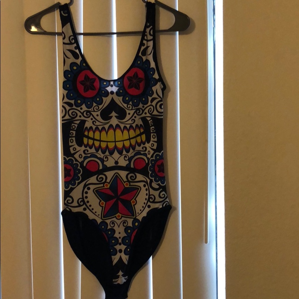 One Piece Skull Leo